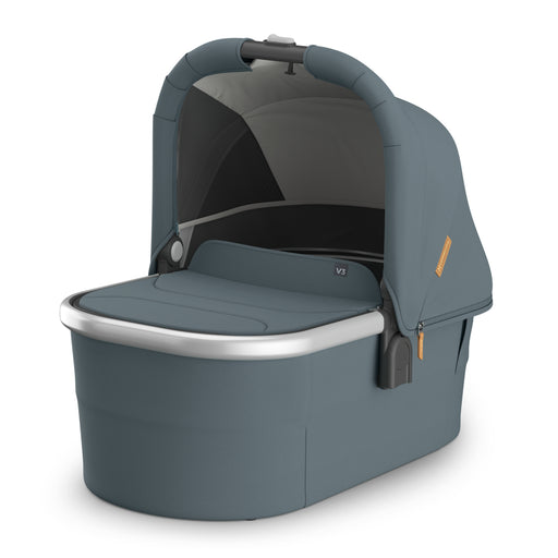 caption-UPPAbaby v3 bassinet in Callum