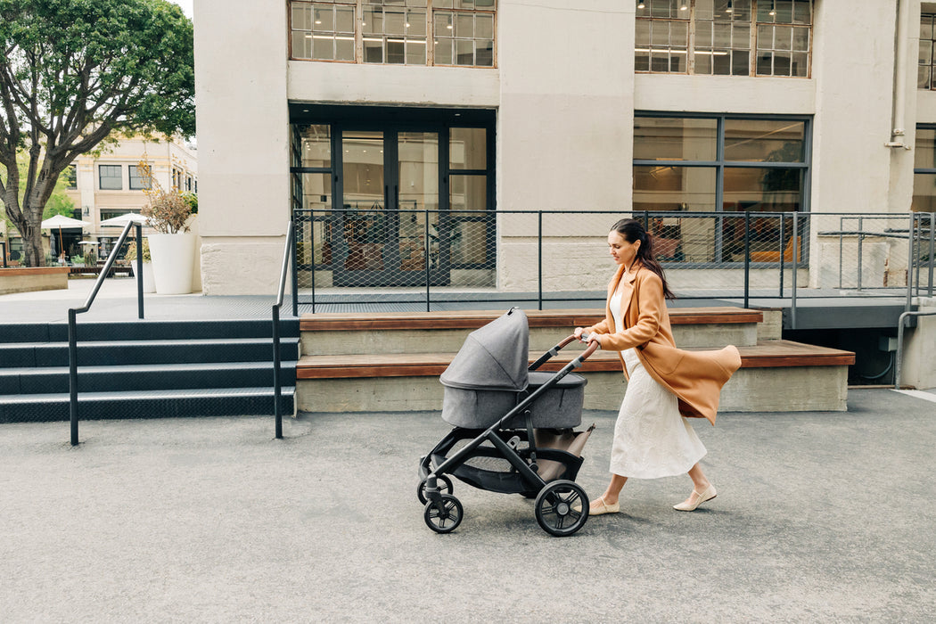 Z (FM) UPPAbaby Vista V3 Stroller - Nurtured