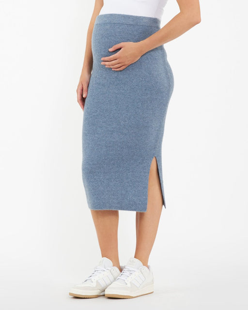 caption-Blue Ribbed Knit Maternity Skirt