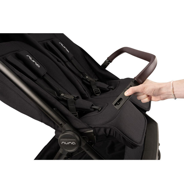 caption-Nuna TRVL dubl Stroller for two arm bar open/close