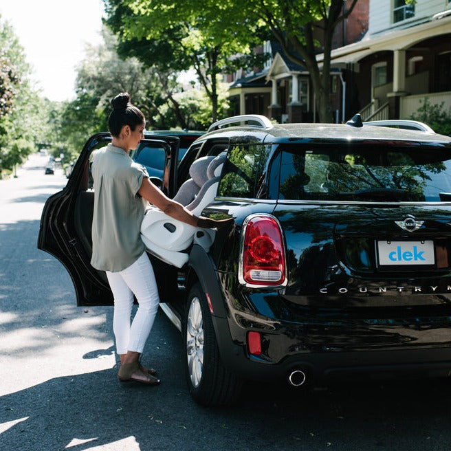 caption-Foonf being put into car