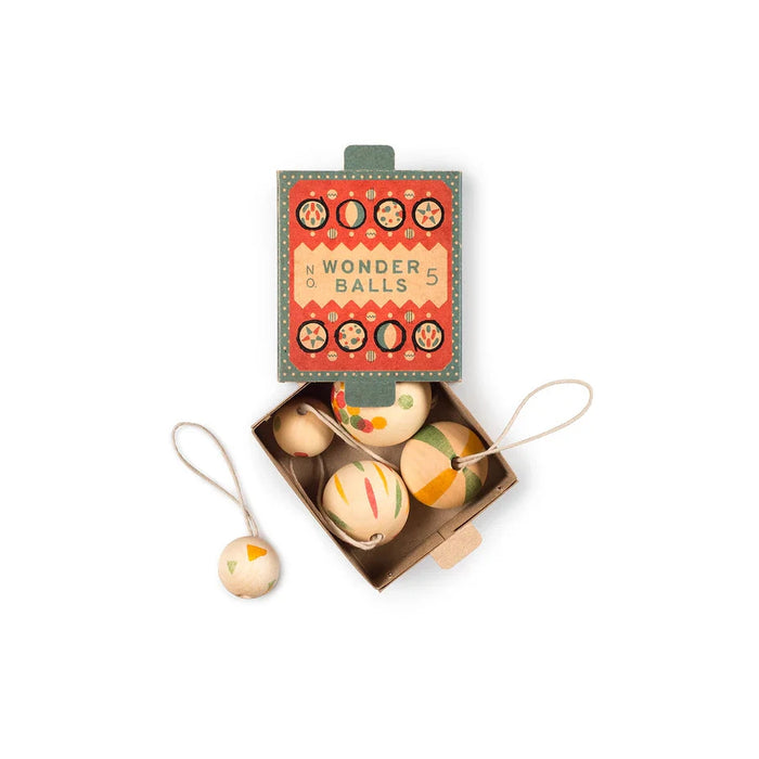 caption-Grapat Wooden Ornament  - Wonder Balls